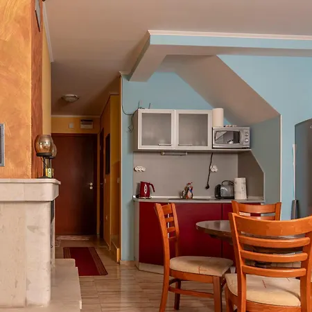 Apartment Penthouse - Travel Haven Pamporovo